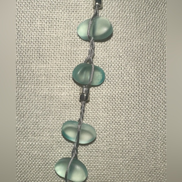 J Jill translucent light green beaded adjustable necklace - Picture 8 of 13